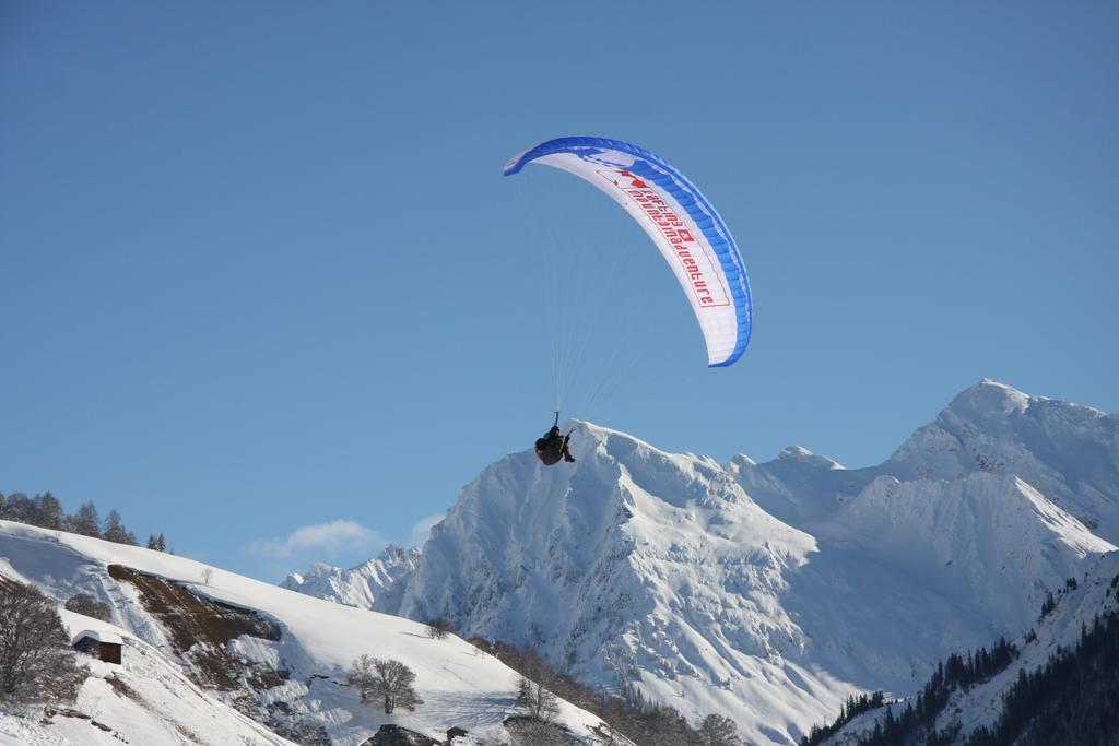 Adventure Hostel Klosters Eksteriør billede