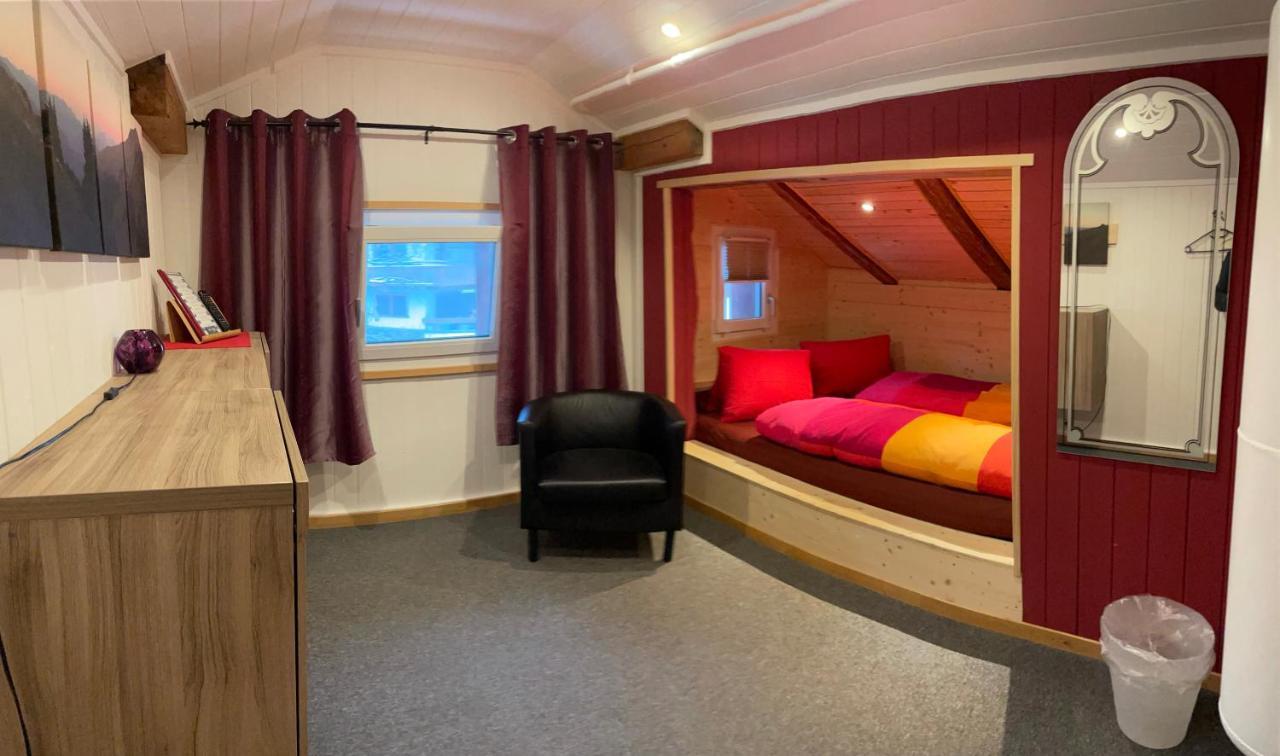 Adventure Hostel Klosters Eksteriør billede
