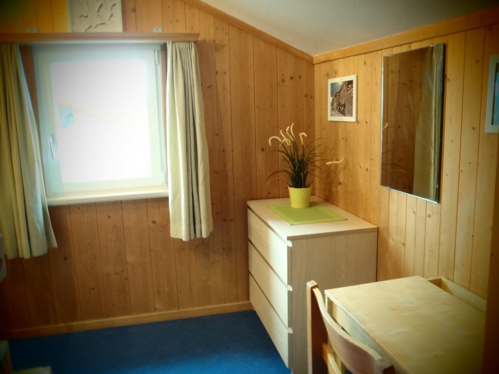 Adventure Hostel Klosters Eksteriør billede