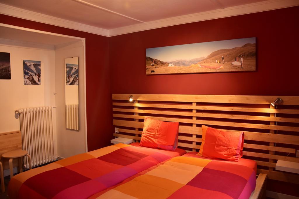 Adventure Hostel Klosters Eksteriør billede